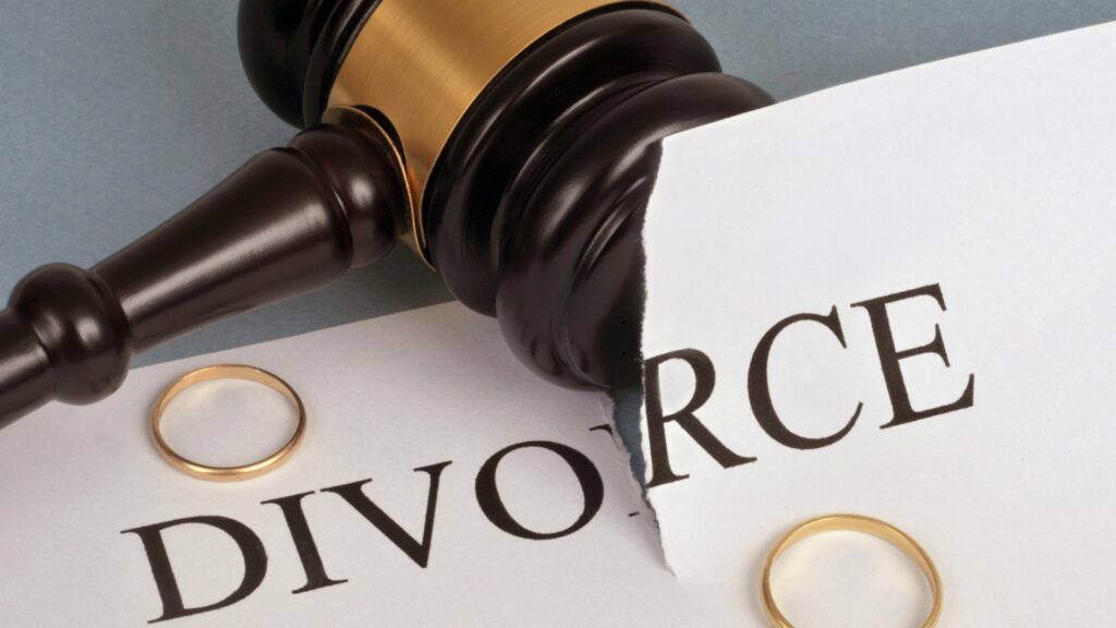 How to Choose the Right Divorce Lawyer in Chandigarh for Your Case How to Choose the Right Divorce Lawyer in Chandigarh for Your Case